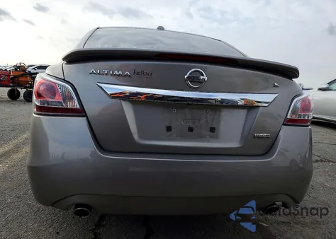 2015 Nissan Altima 2.5 from USA, damaged, VIN 1N4AL3AP1FC462332